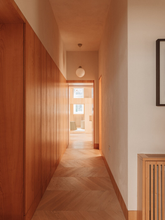 Treehouse Apartment / Projekt V Arhitektura - Interior Photography, Wood