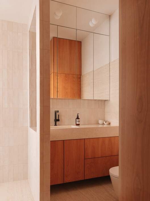 Treehouse Apartment / Projekt V Arhitektura - Interior Photography, Bathroom, Wood, Sink