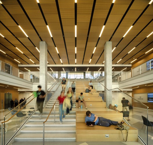 University of Florida - Malachowsky Hall for Data Science and Information Technology / Bohlin Cywinski Jackson - Interior Photography, Stairs, Wood, Glass, Handrail