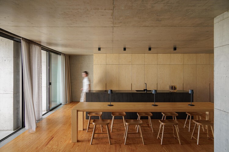 Casa da Rocha Quebrada / SO Arquitetura & Design - Fotografía de interiores, cocina, madera, mesas, sillas