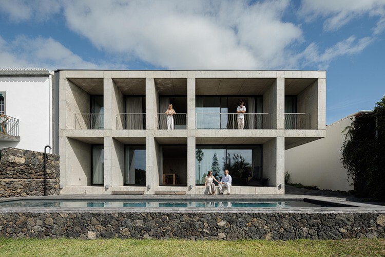 Casa da Rocha Quebrada / SO Arquitetura & Design - Fotografía Exterior, Concreto