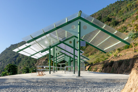 Terraweave Estate (Tiantian) Coffee Drying Yard / Edge Architects