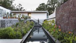 Hummingbird House / Estudio Libre MX
