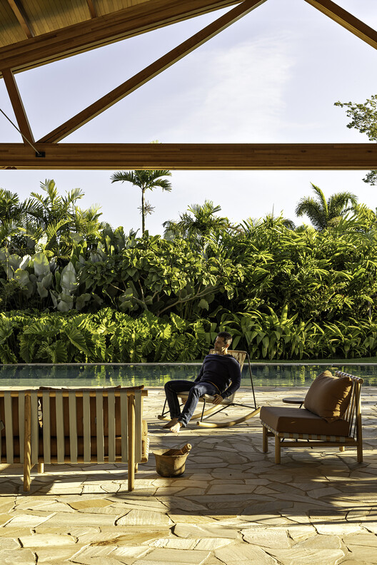 Casa MM / Equipe Lamas - fotografía exterior, jardín, sillas, terraza