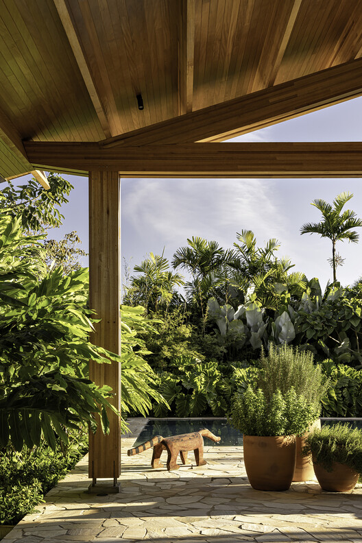 Casa MM / Equipe Lamas - Fotografía de interiores, madera, jardín, terraza, vigas fijas