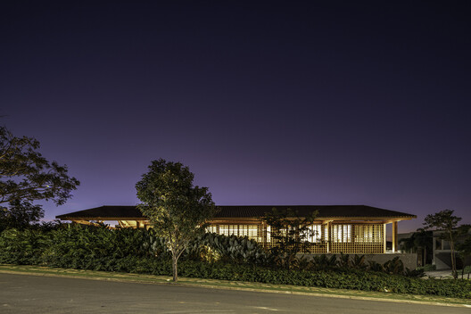 House MM / Equipe Lamas - Image 27 of 28