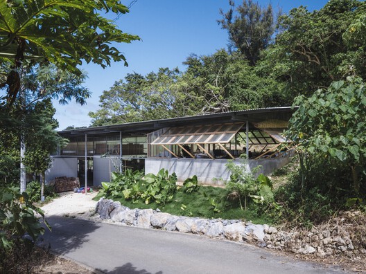 Studio In Gushichan / Studio Cochi Architects - Image 6 of 38