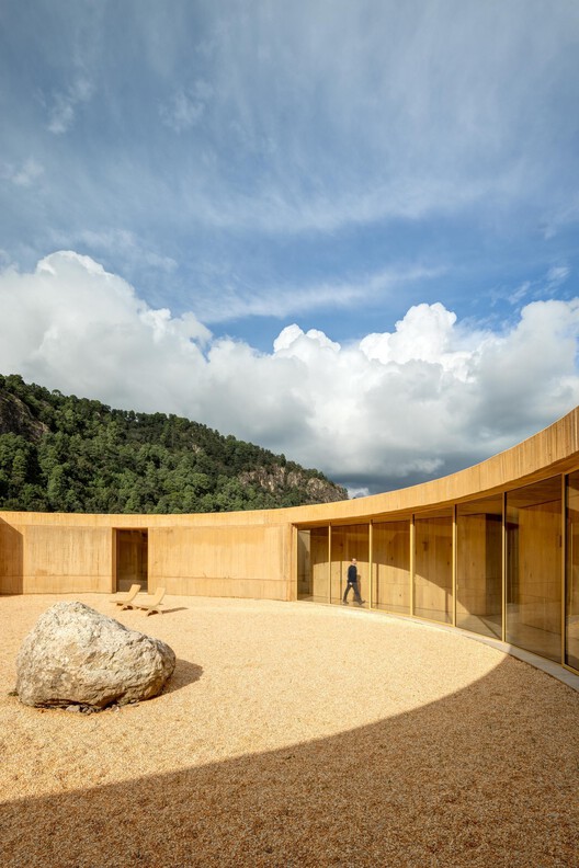 Casa 720° / Fernanda Canales - Imagen 9 de 25