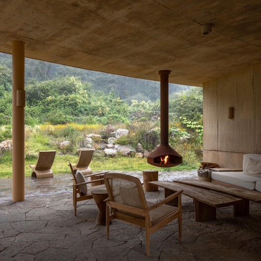 House 720 Degrees / Fernanda Canales - Interior Photography, Living Room, Wood, Beam