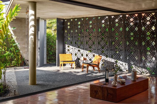 Environmental Comfort as an Interior Condition in South American Architecture - Image 5 of 17