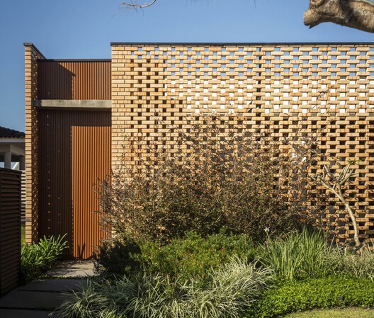 Environmental Comfort as an Interior Condition in South American Architecture - Image 17 of 17