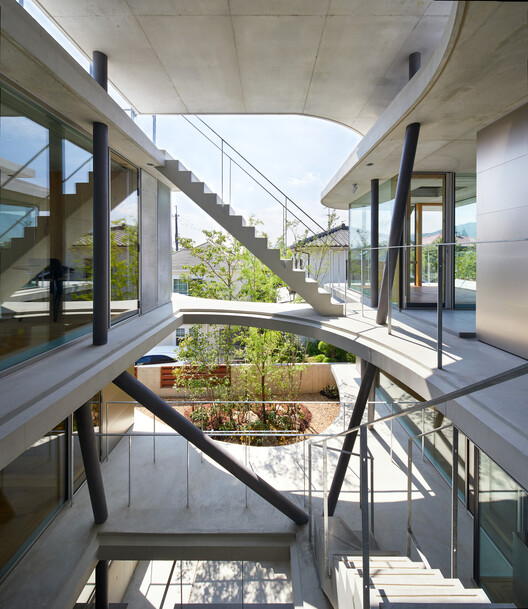 Casa Tierra / Tomohiro Hata Architect and Associates - Imagen 8 de 18