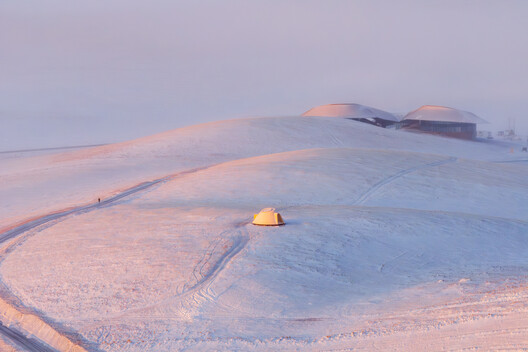 Volcano-In Visitor Center / PLAT ASIA - Image 30 of 39