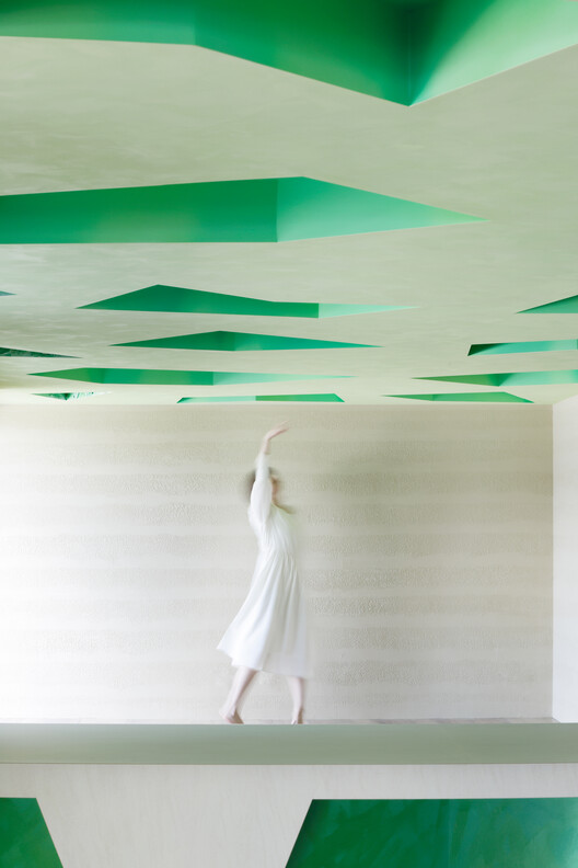 Kakushin Office/Resonance of Green / Moriyuki Ochiai Architects - Interior Photography