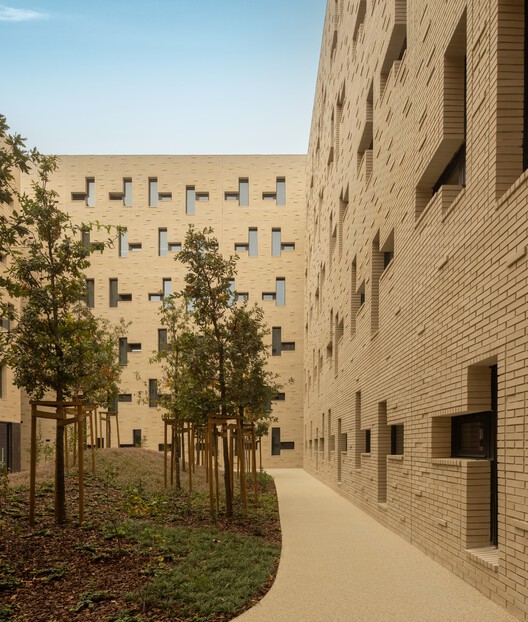 Ventura Terra University Residence - University of Lisbon / CVDB arquitectos - Exterior Photography