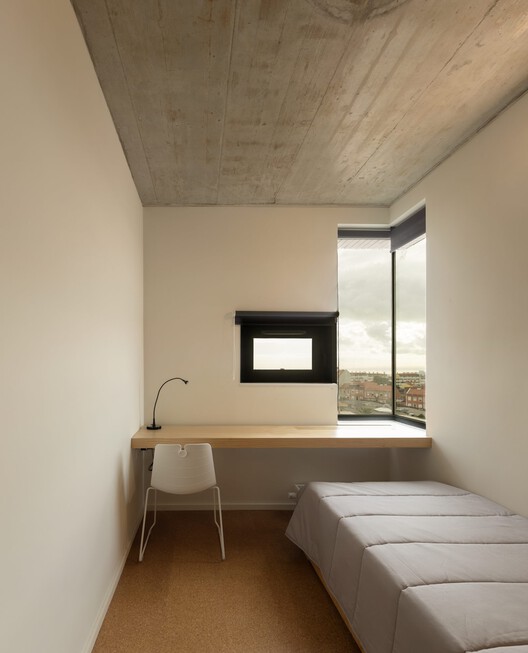 Ventura Terra University Residence - University of Lisbon / CVDB arquitectos - Interior Photography, Bedroom, Wood