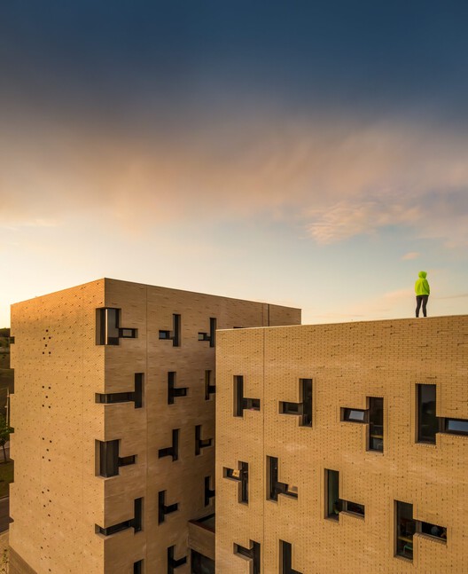 Ventura Terra University Residence - University of Lisbon / CVDB arquitectos - Exterior Photography