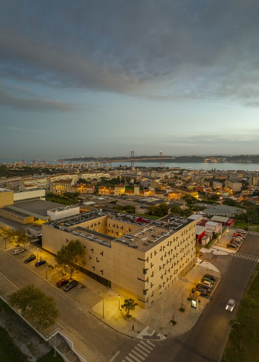 Ventura Terra University Residence - University of Lisbon / CVDB arquitectos - Exterior Photography