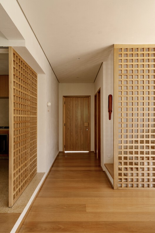 Casa Alto de Pinheiros / Terra Arquitetura - Fotografía interior, Madera, Iluminación, Puerta