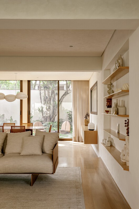 Casa Alto de Pinheiros / Terra Arquitetura - Fotografía interior, Sala de estar, Madera, Sillones