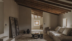 Born 10  / NORA studio