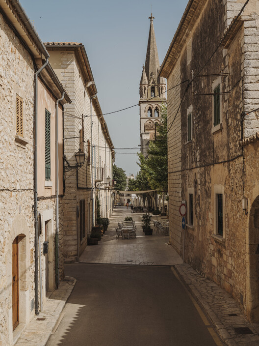 Born 10 / Estudio NORA - fotografía de exteriores