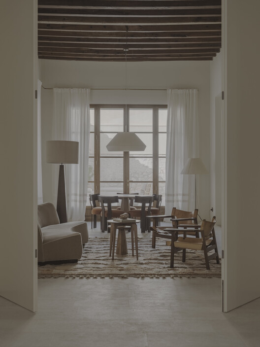 Born 10 / NORA studio Born 10 / NORA studio - Fotografía interior, Madera, Iluminación, Sillas, Mesas