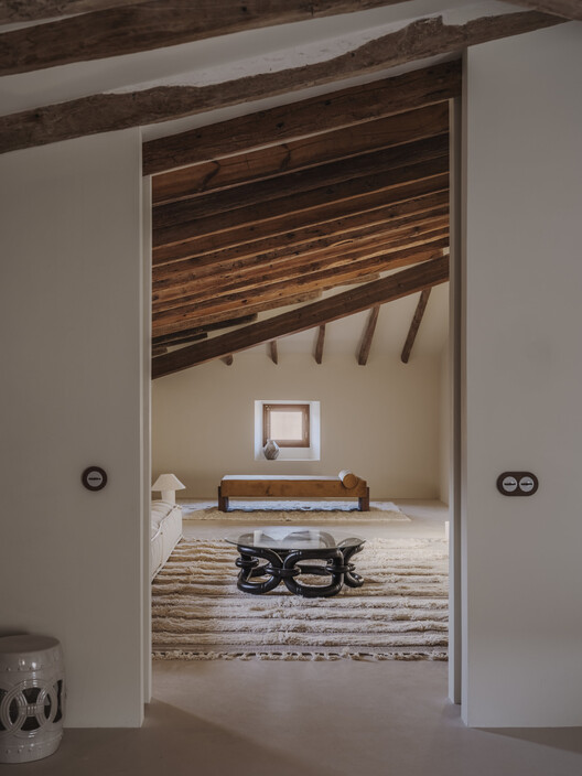 Born 10 / Estudio NORA - Imagen 7 de 21