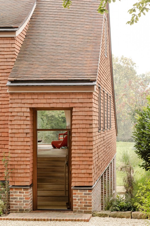 Clay Rise Home / Templeton Ford - Exterior Photography, Brick