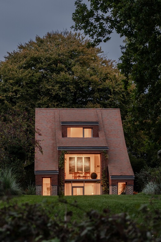 Clay Rise Home / Templeton Ford - Exterior Photography