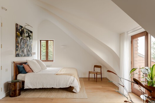 Clay Rise Home / Templeton Ford - Interior Photography, Bedroom, Bed, Wood, Lighting