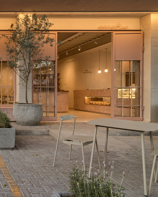 Ancestra Panadería / Taller - Fotografía de Interiores, Madera, Sillas