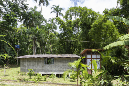 Puxadinho / Brita Zero Arquitetura Puxadinho / Brita Zero Arquitetura - Exterior Photography, Garden