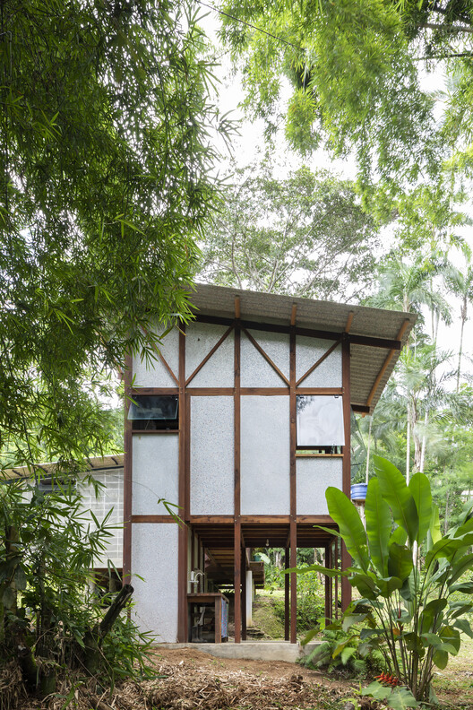 Puxadinho / Brita Zero Arquitetura - Imagem 9 de 33