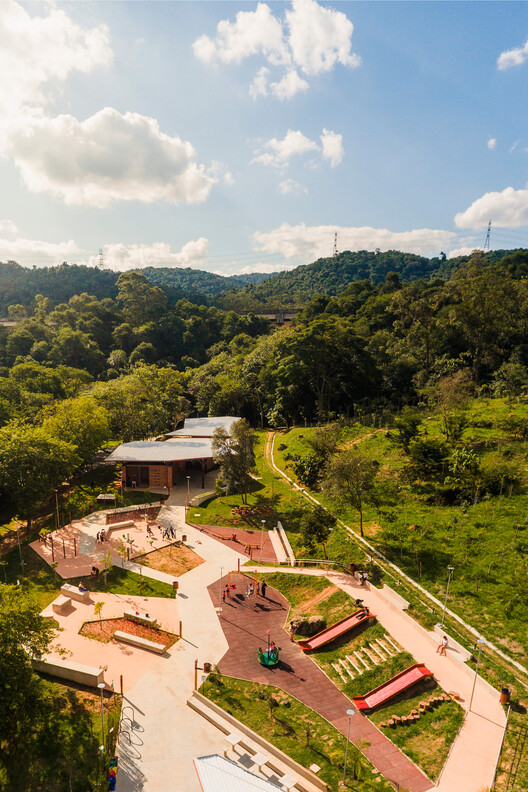 Parque Lineal Córrego do Bispo/Naturaleza Urbana - Imagen 3 de 24