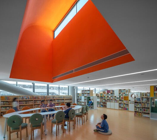 Escola Futian Lvzhou Shenzhen / CCDI Dongxiying Studio - Fotografia de Interiores