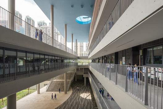 Escola Futian Lvzhou Shenzhen / CCDI Dongxiying Studio - Imagem 9 de 33
