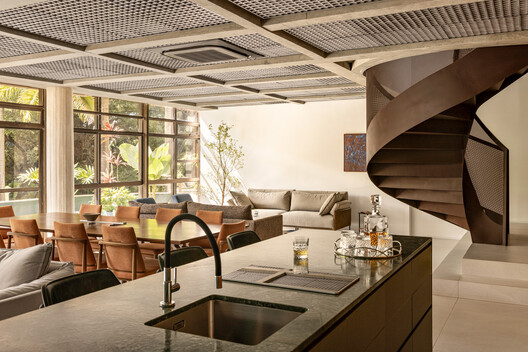 Moiré Apartment / CODA Arquitetura - Interior Photography, Wood, Chair, Table, Lighting
