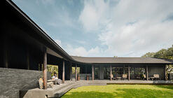 Cafe. MADA in the Little Garden  / BodinChapa Architects