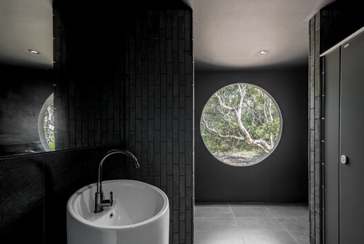 Cafe. MADA in the Little Garden  / BodinChapa Architects - Image 19 of 26