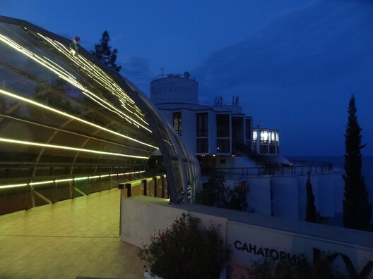 Druzhba Sanatorium: A Soviet Monument Suspended Between Earth and Sea - Image 20 of 21