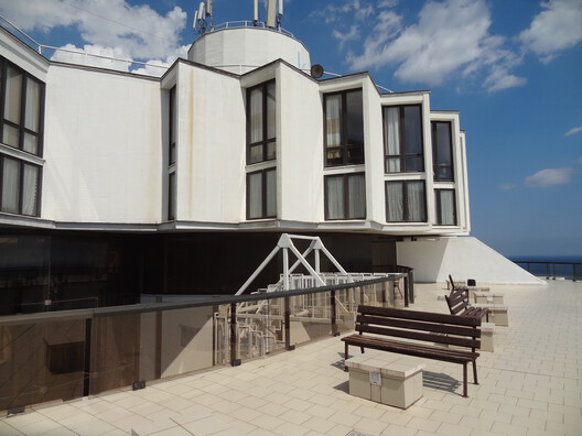 Druzhba Sanatorium: A Soviet Monument Suspended Between Earth and Sea - Image 10 of 21