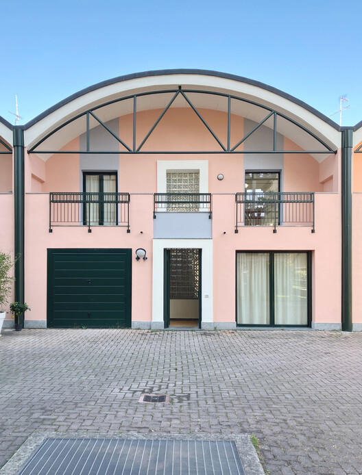 Casa LL - Office Transformation / P•A•N Casa LL - Office Transformation / P•A•N - Exterior Photography, Door