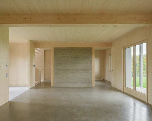 Semi-Detached House in Friedrichsruhe / larob. studio für architektur + Florian Nagler Architekten - Interior Photography, Wood, Beam