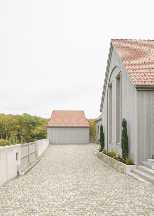 Semi-Detached House in Friedrichsruhe / larob. studio für architektur + Florian Nagler Architekten - Exterior Photography, Concrete