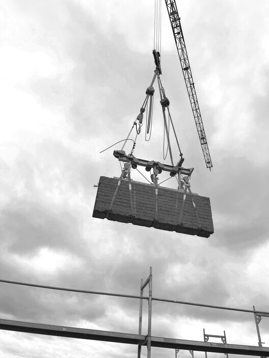 Semi-Detached House in Friedrichsruhe / larob. studio für architektur + Florian Nagler Architekten - Image 26 of 26