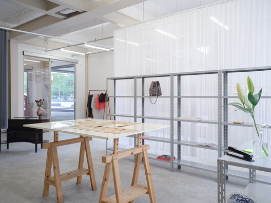 ÃO ATELIÊ/SHOWROOM / Clube ÃO ATELIÊ/SHOWROOM / Clube - Interior Photography, Kitchen, Glass, Steel