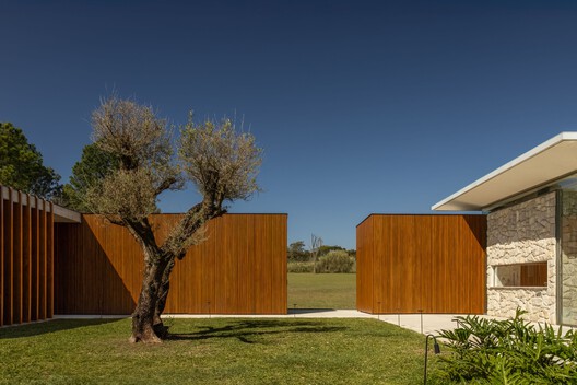 GC House / Estúdio Naia - Exterior Photography