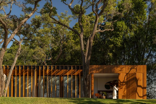 GC House / Estúdio Naia - Image 3 of 31