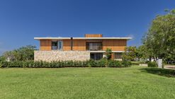 Casa Ilhas / RMK Arquitetura + Galeria 733